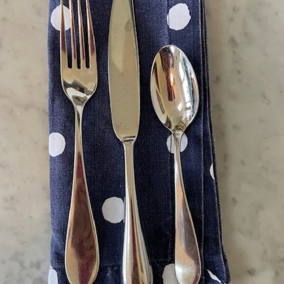 Kate Spade Charlotte Street Napkins Navy White Polka Dot 4 - Picture 2 of 14